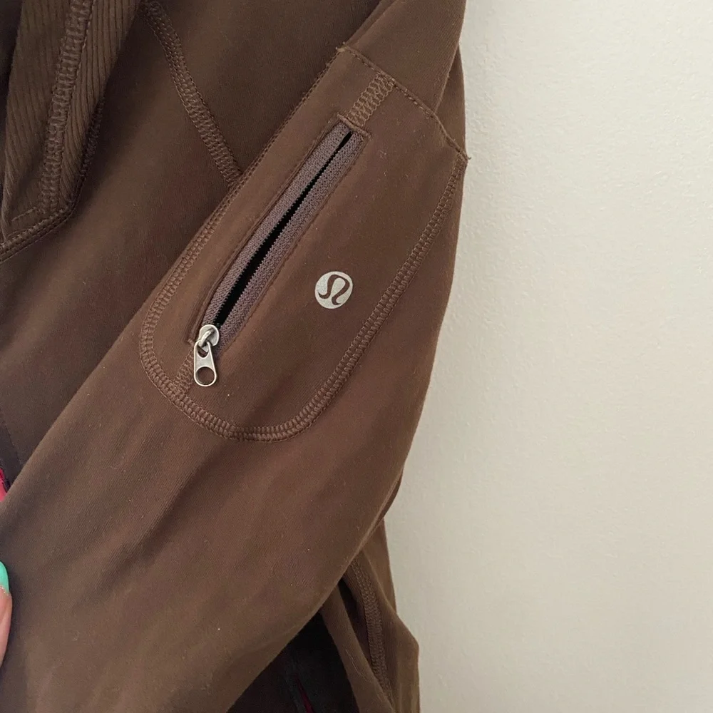 lululemon athletica lightweight hooded
